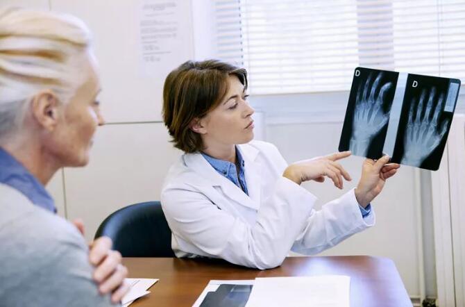 郑州哪家医院可以治风湿病,关节经常肿痛 郑州哪家医院可以治风湿病,关节经常肿痛