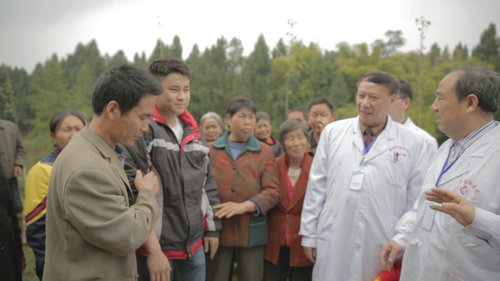 杜爱华医生加入“风湿村”救助团,改善每位风湿患者的病情! 杜爱华医生加入“风湿村”救助团,改善每位风湿患者的病情!