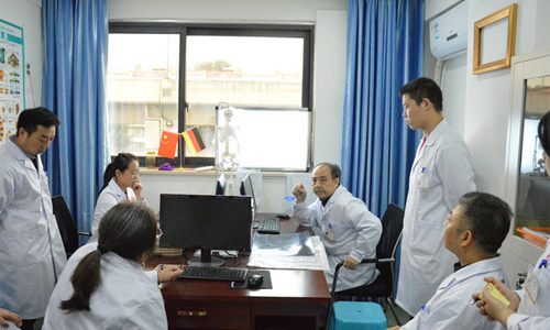 8.19首届中国医师节,向坚守岗位的广大医务人员致敬! 8.19首届中国医师节,向坚守岗位的广大医务人员致敬!