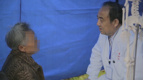 8.19首届中国医师节,向坚守岗位的广大医务人员致敬! 8.19首届中国医师节,向坚守岗位的广大医务人员致敬!