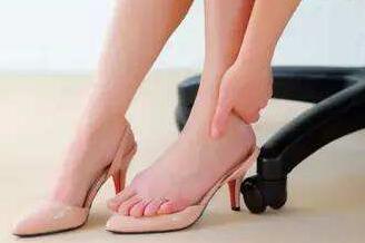 郑州类风湿医院哪家好.jpg 郑州类风湿医院哪家好